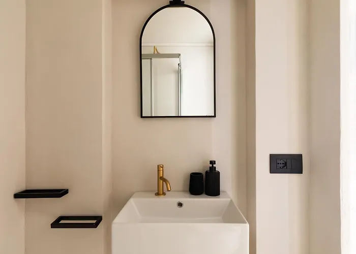 Апартаменты Navona - Luxury, Design And Jacuzzi Style